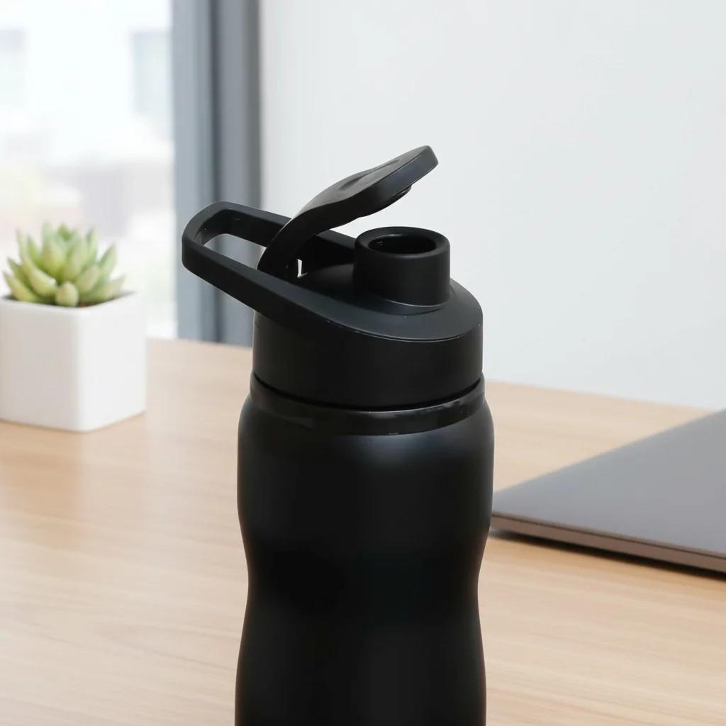 Custom Name Black Sipper Bottle – Engraved with Easy-Grip Handle