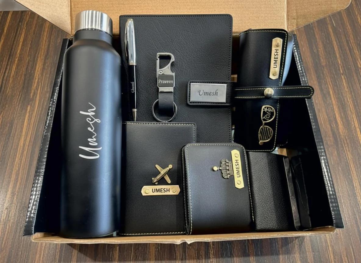 Zpics Personalized Men’s Executive Gift Set with Custom Name Engraving