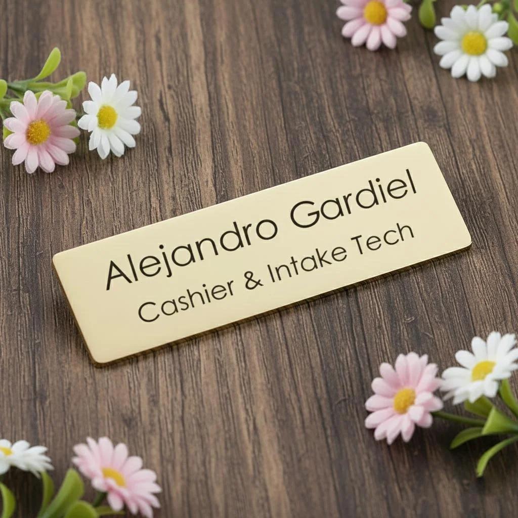 Zpics Personalised Metal Name Brooch Engraved in Silver and Gold 
