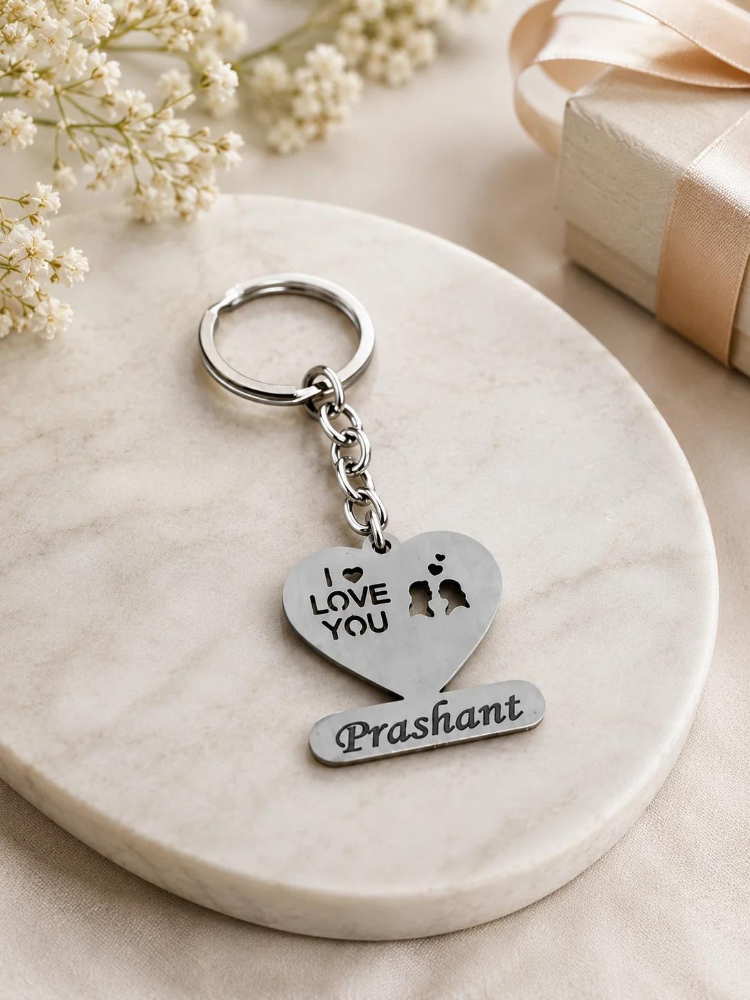 Zpics Romantic Heart Keychain Custom Name Gift for Boyfriend Girlfriend